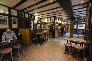 Picture of the bar services at the Albert Hotel